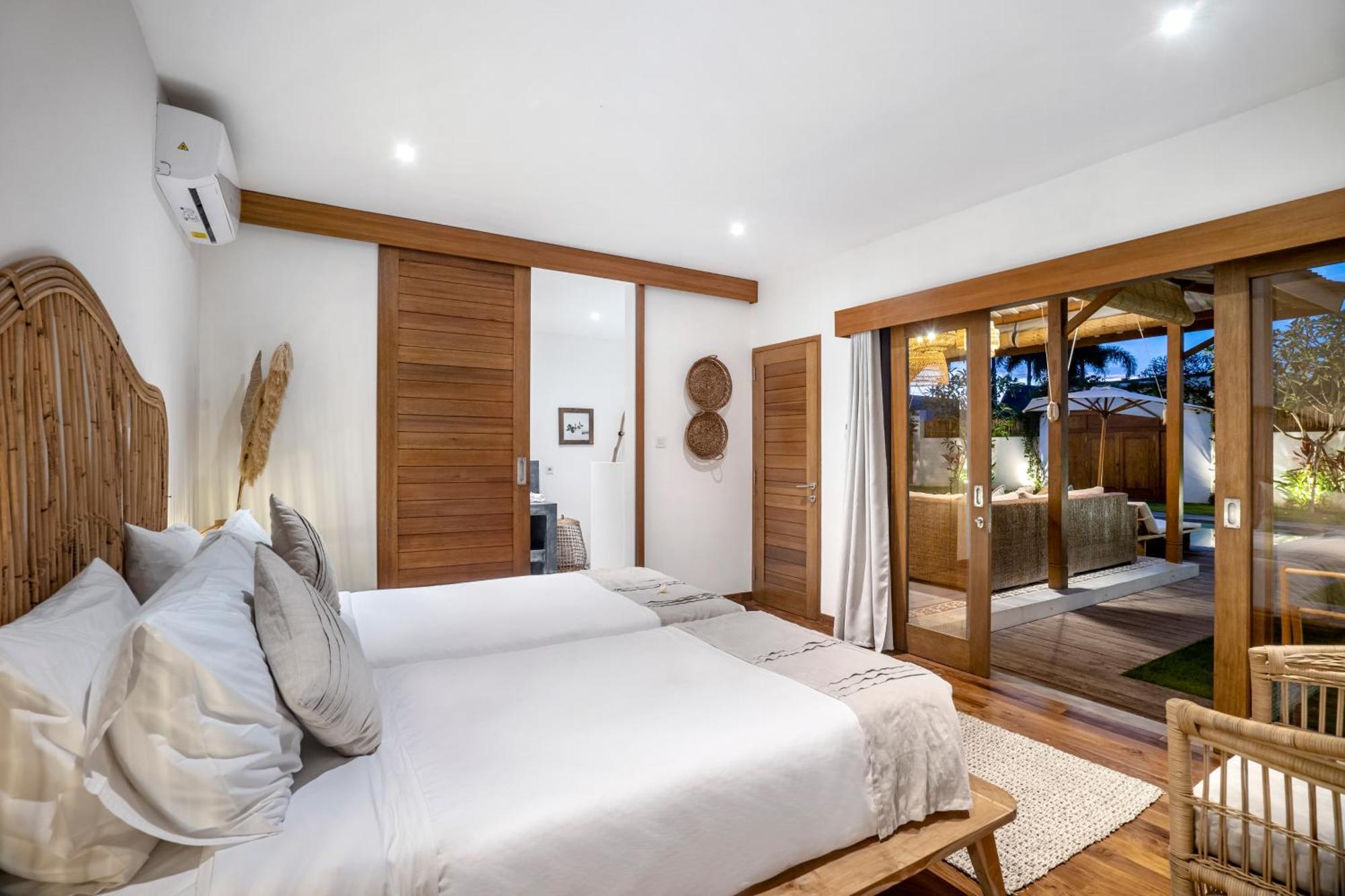 Villa Loma By Alfred In Bali Семиняк Екстериор снимка