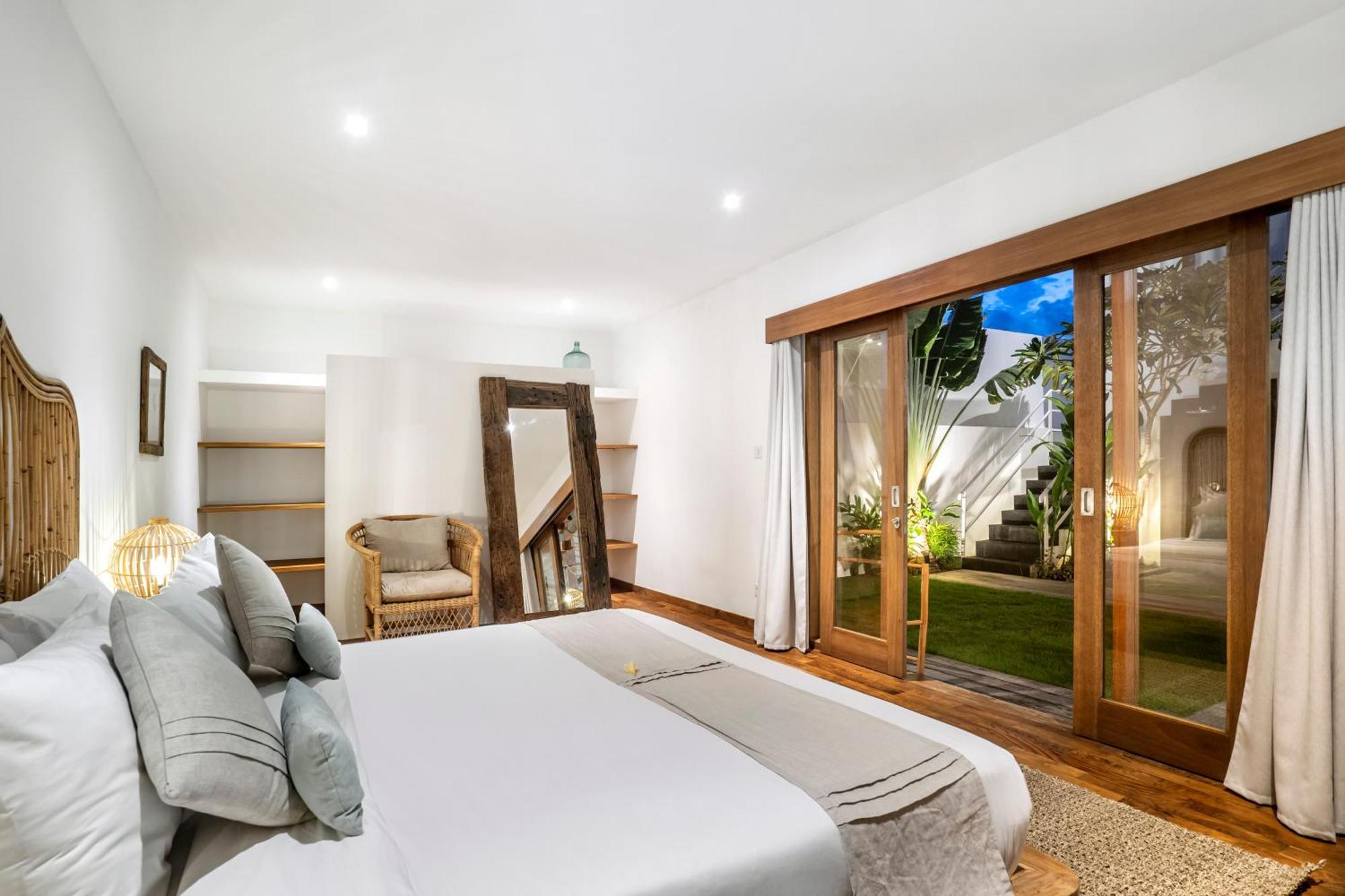 Villa Loma By Alfred In Bali Семиняк Екстериор снимка